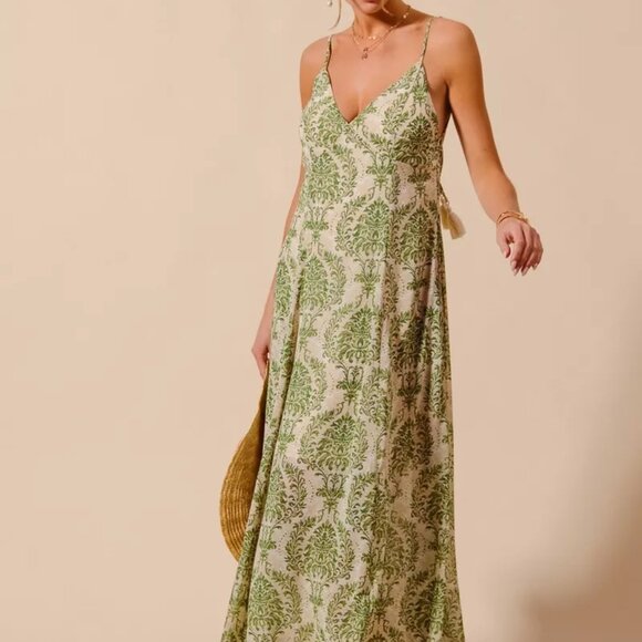 SO ME Damask Floral Summer Maxi Flowy‎ Dress With Open Back - Picture 8 of 11